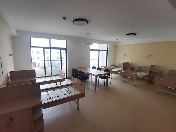 《风骚律师》主演想暴打马里奥：把他的胡子撕下来