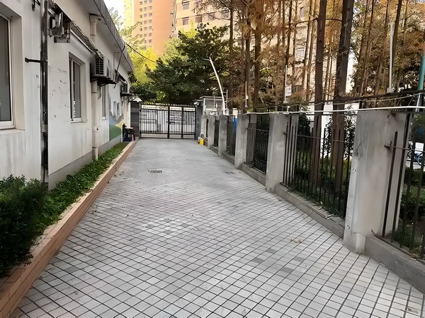 杨幂在首映礼上的一个举动，让赵丽颖再成为焦点